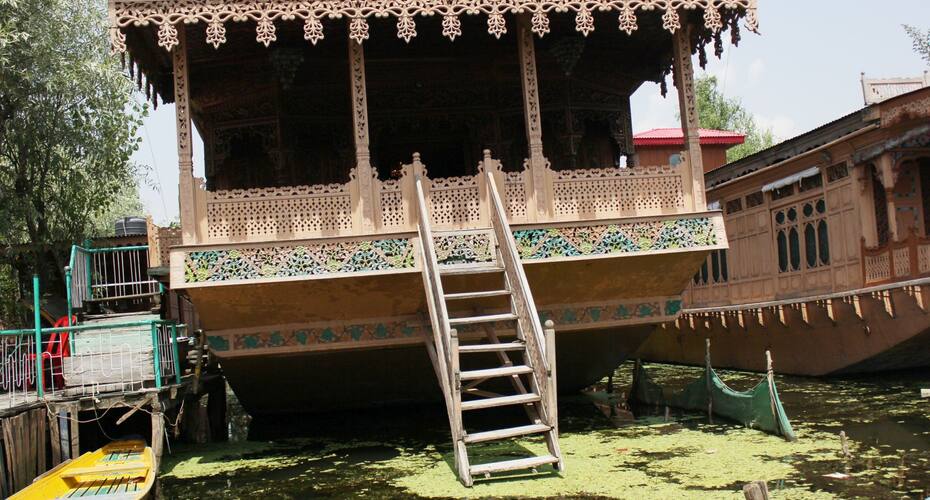Amina Group Of Houseboat, Srinagar 3
